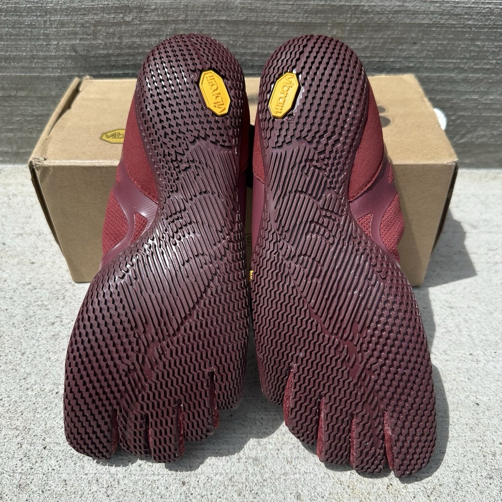Vibram FiveFingers Women's US 9-9.5 EU 41 KSO EVO 19W0702 Burgundy NEW - Picture 3 of 6